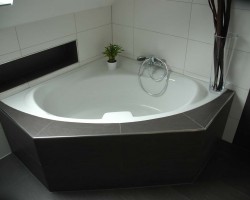 Eckbadewanne