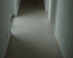 Bodenfliesen 45×90 cm, Feinsteinzeug in Lage